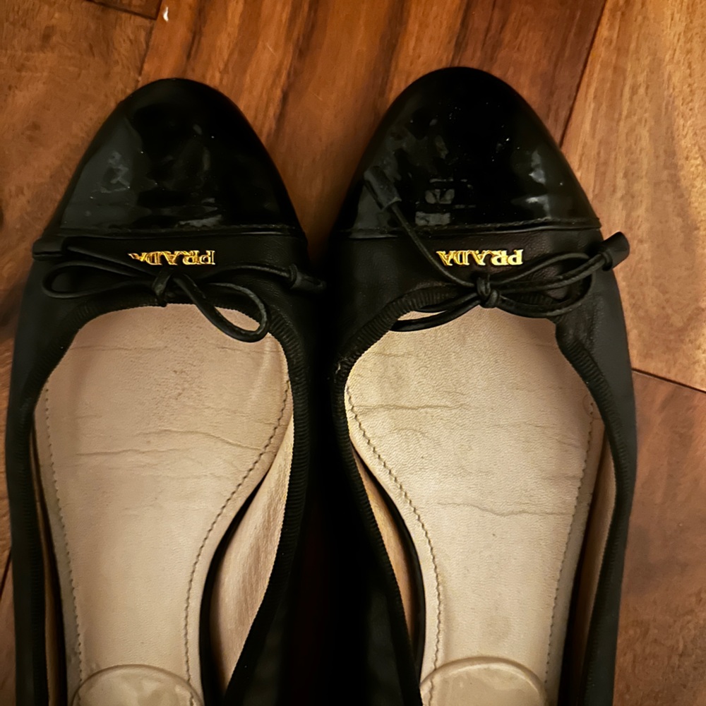 PRADA classic flats!